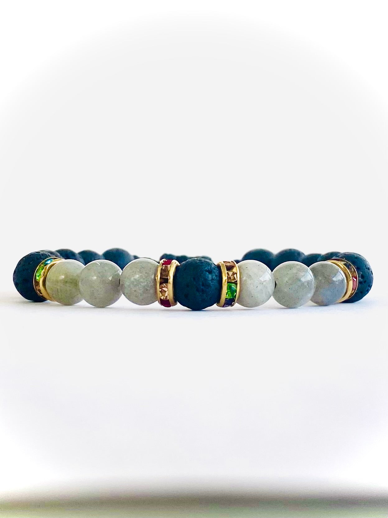 Pulsera volcanica y labradorita con rondel